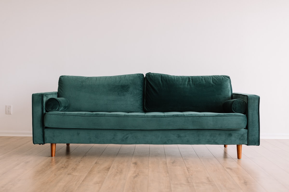 Eagle upholstery cleaning for sofas and sectionals in a Maryland home